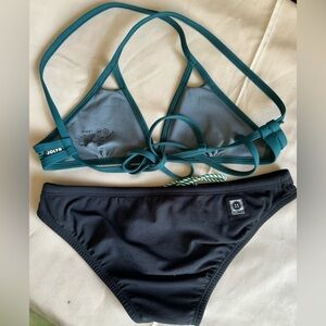 Jolyn bikini green top black bottoms size XS
